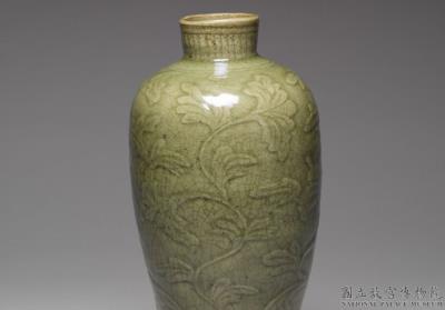 图片[2]-Meiping vase with incised decoration of peony in celadon glaze, Longquan ware, late Ming dynasty, 16th century-China Archive